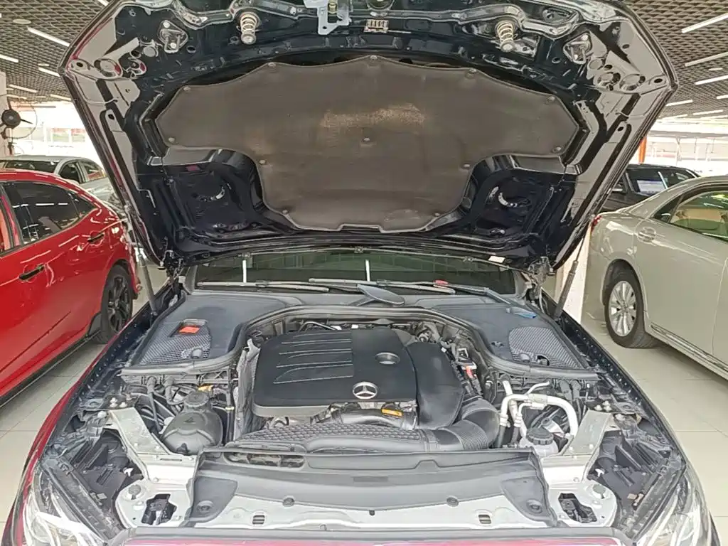 Mercedes-Benz E-Class — миниатюра 20