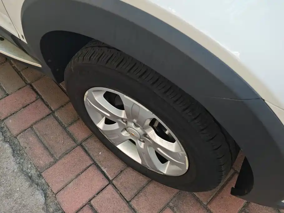 Chevrolet Captiva — миниатюра 6