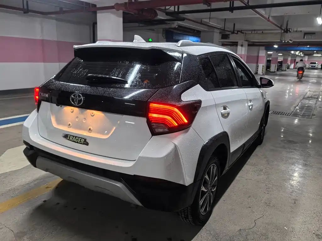 TOYOTA YARIS L ZHIXUAN