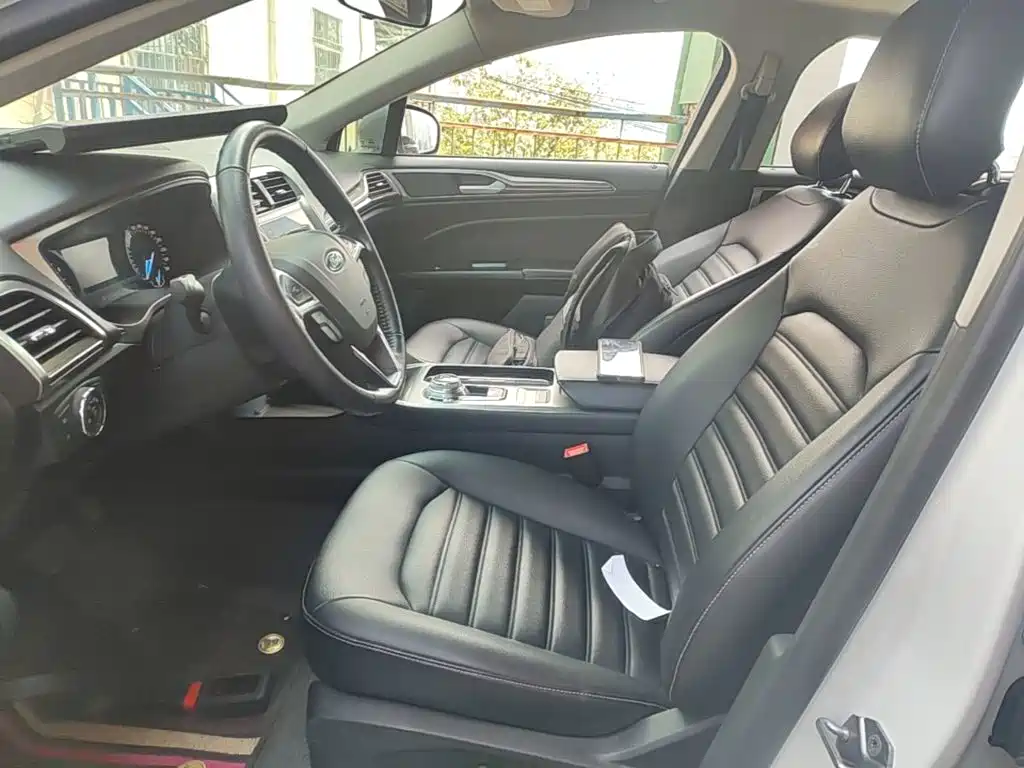 Ford Mondeo — миниатюра 15
