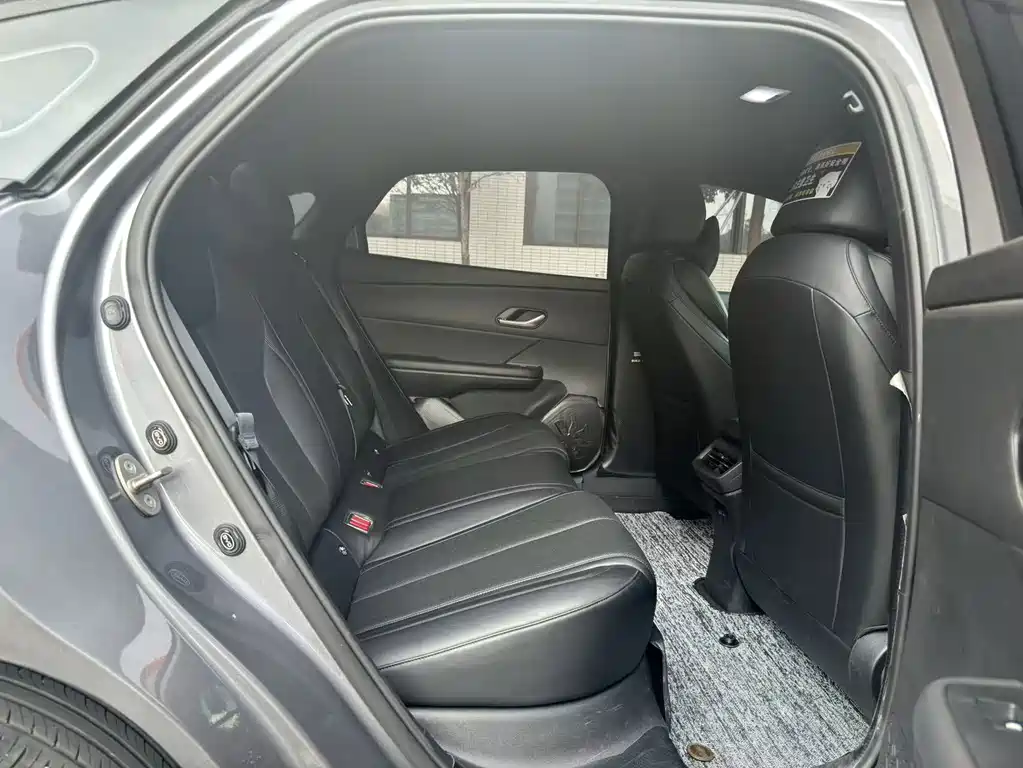 BYD e7 — миниатюра 7