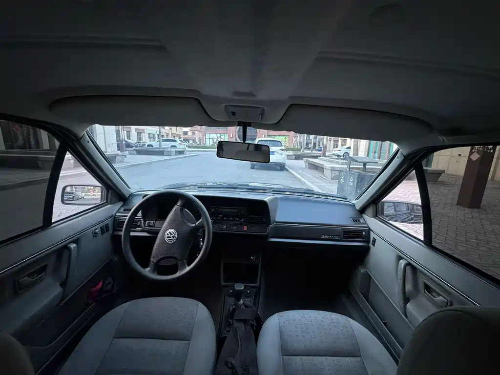 Volkswagen Santana Classic — миниатюра 8