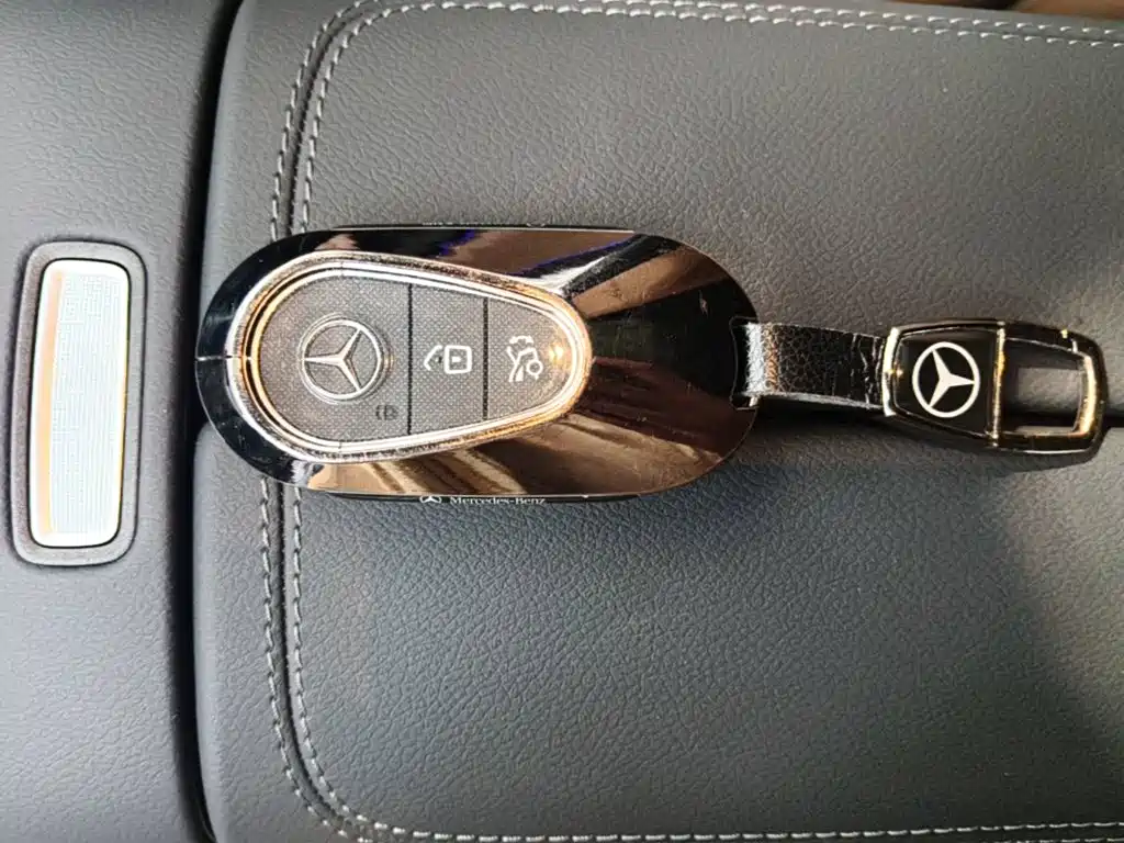 Mercedes-Benz E-Class (Import) — миниатюра 9
