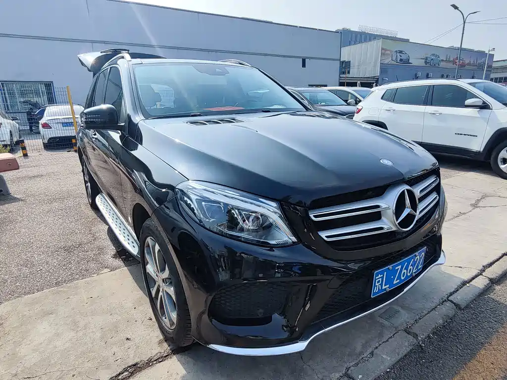 Mercedes-Benz GLE (Import) — миниатюра 3