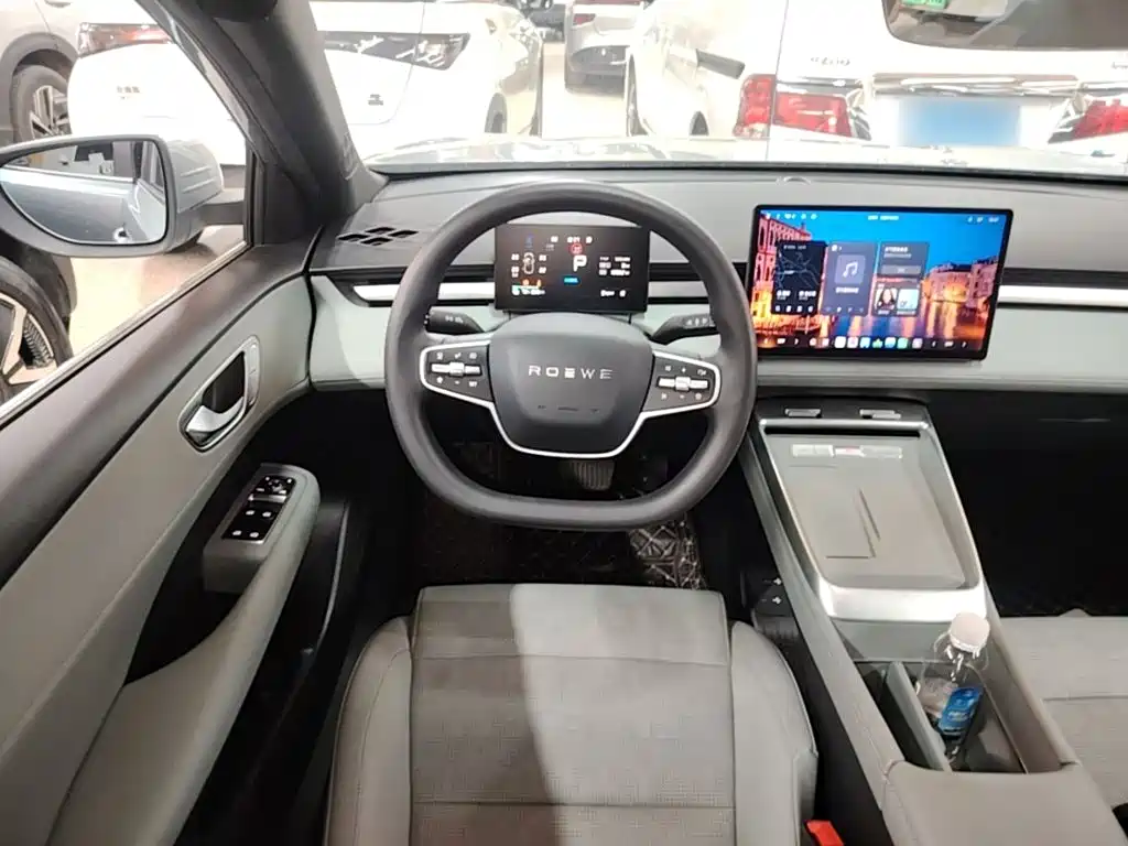 Roewe Young Wai D6 — миниатюра 11