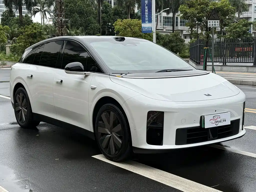 Li Auto Идеальный i6 — миниатюра 3