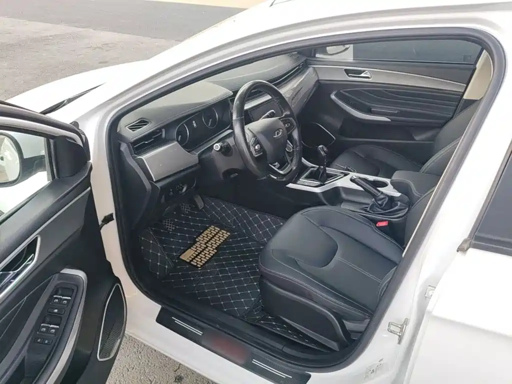 Chery Arrizo 5 — миниатюра 16