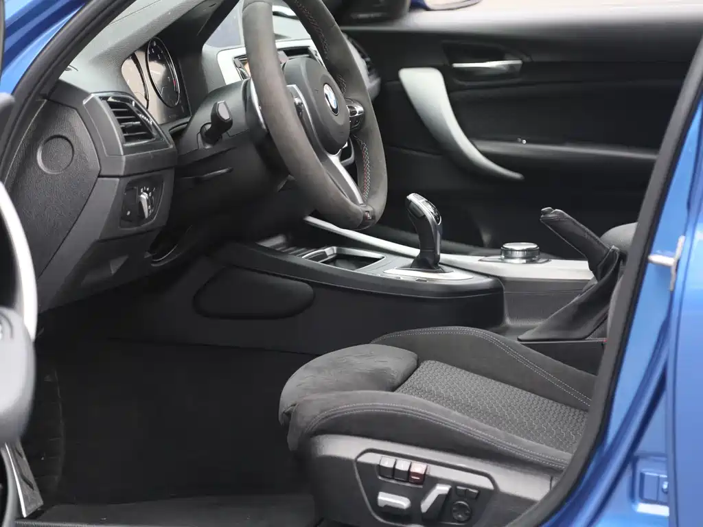 BMW 1 Series (Import) — миниатюра 17