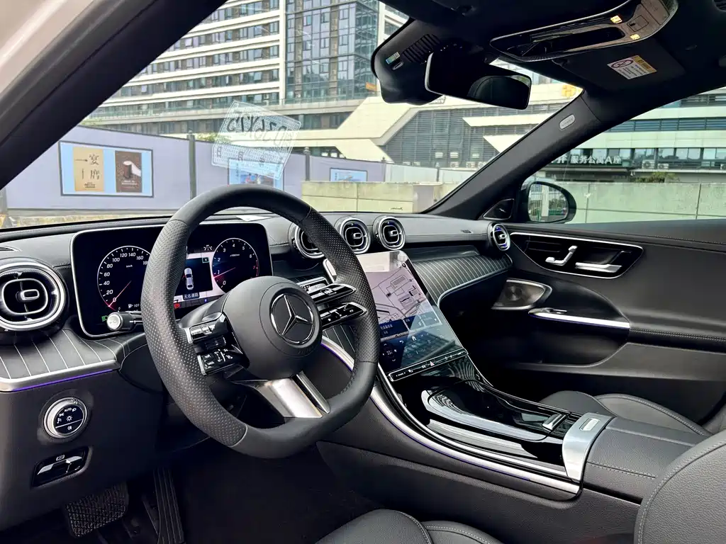Mercedes-Benz C-Class — миниатюра 7
