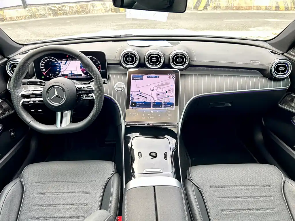 Mercedes-Benz C-Class — миниатюра 4