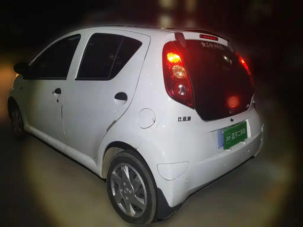 BYD F0 — миниатюра 4