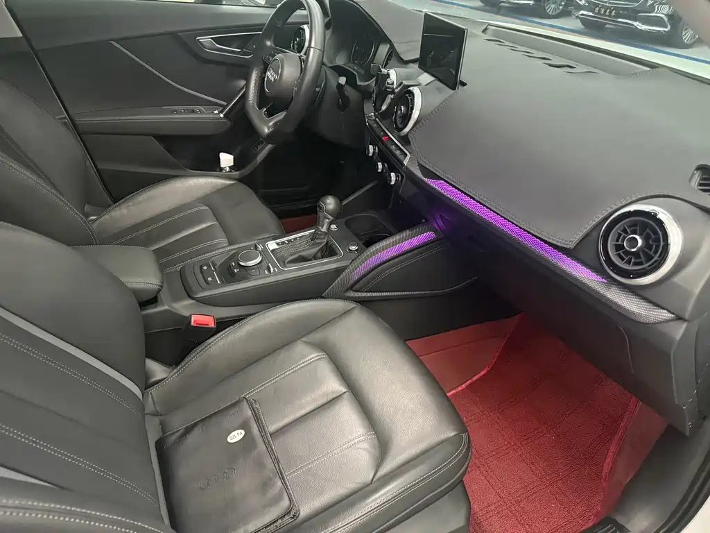 Audi Q2L — миниатюра 5
