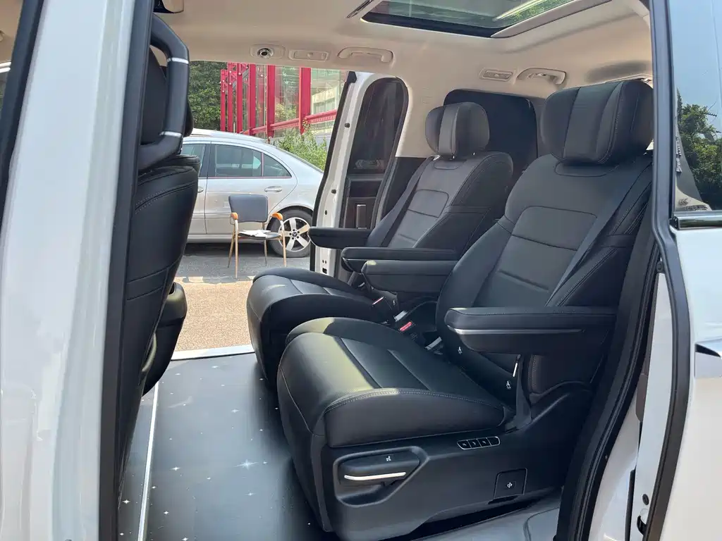 GAC Motor Trumpchi E8 — миниатюра 14