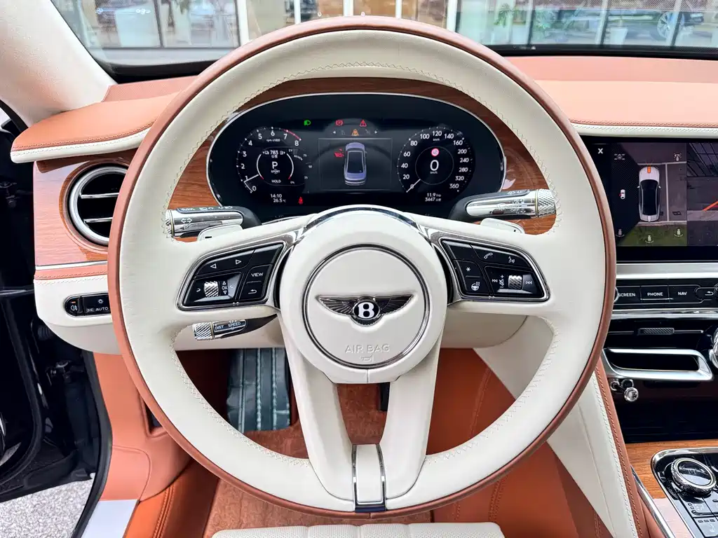 Bentley Flying Spur PHEV — миниатюра 9