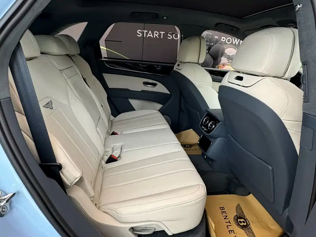 Bentley Bentayga 2026 4.0T V8