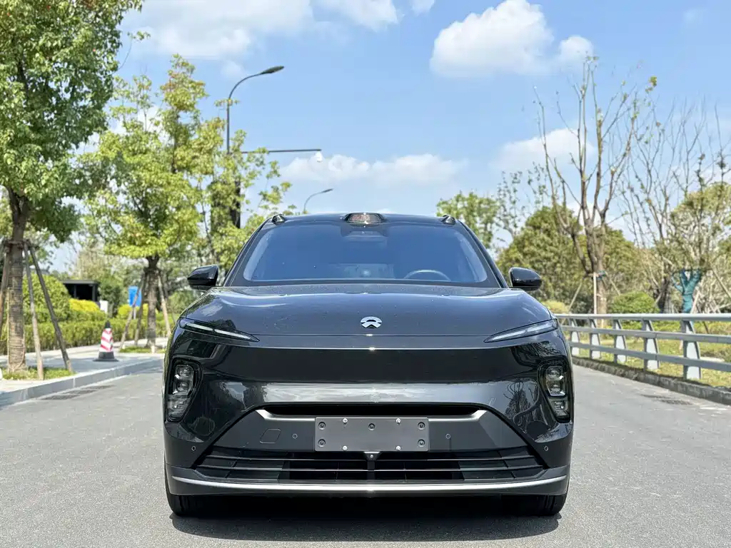 NIO ES8 — миниатюра 6