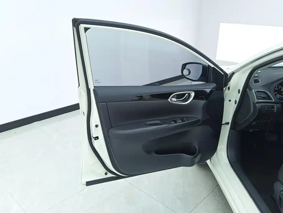 Nissan Sylphy — миниатюра 7