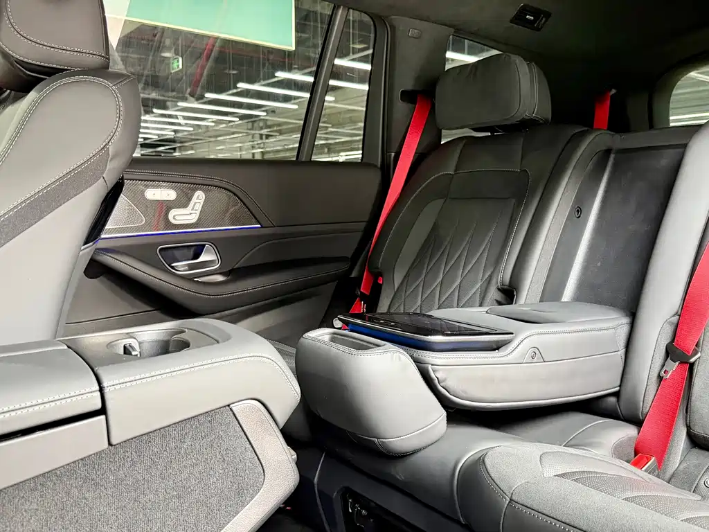Mercedes-Benz GLS AMG — миниатюра 36