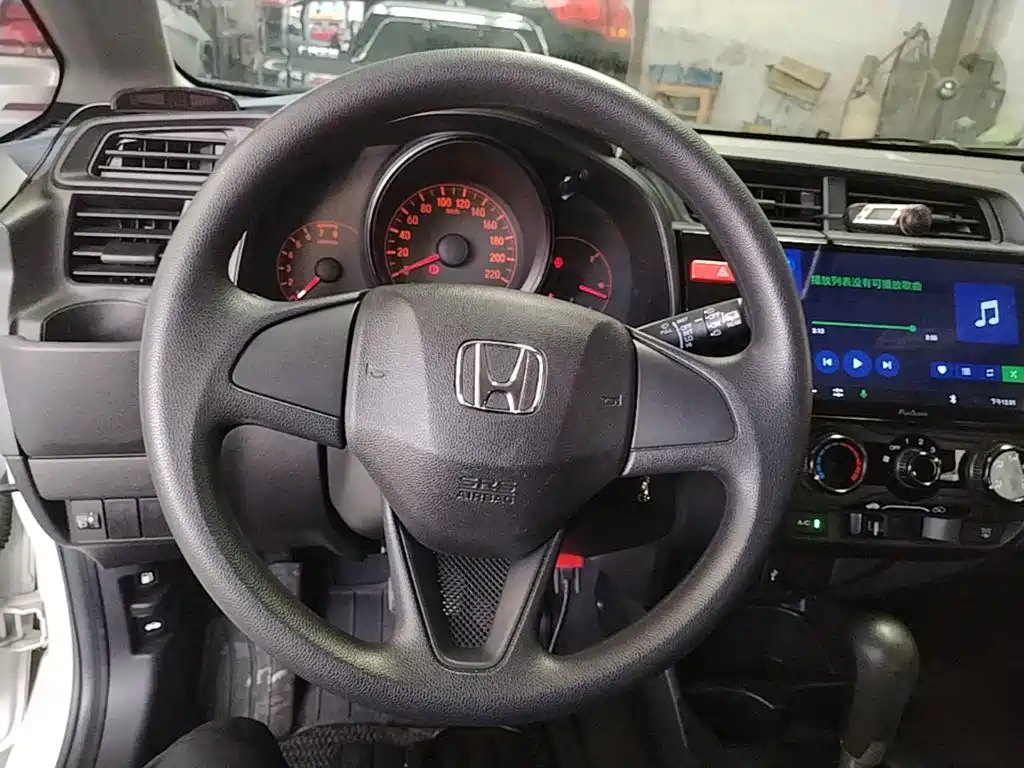 Honda Fit — миниатюра 11