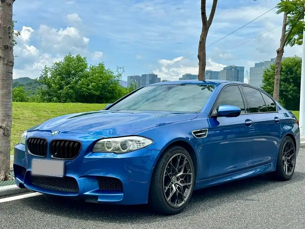 BMW M5
