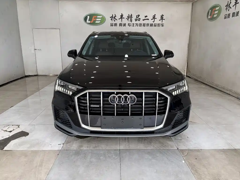 Audi Q7 2023 55 TFSI quattro S line Sport