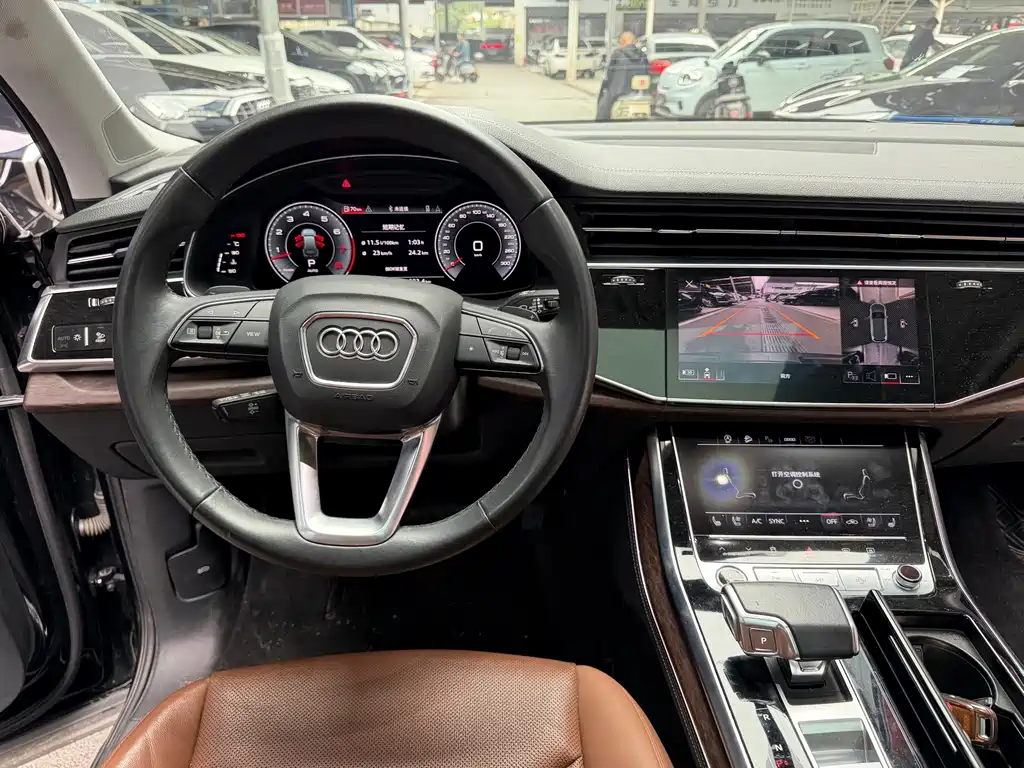 Audi Q7 — миниатюра 13
