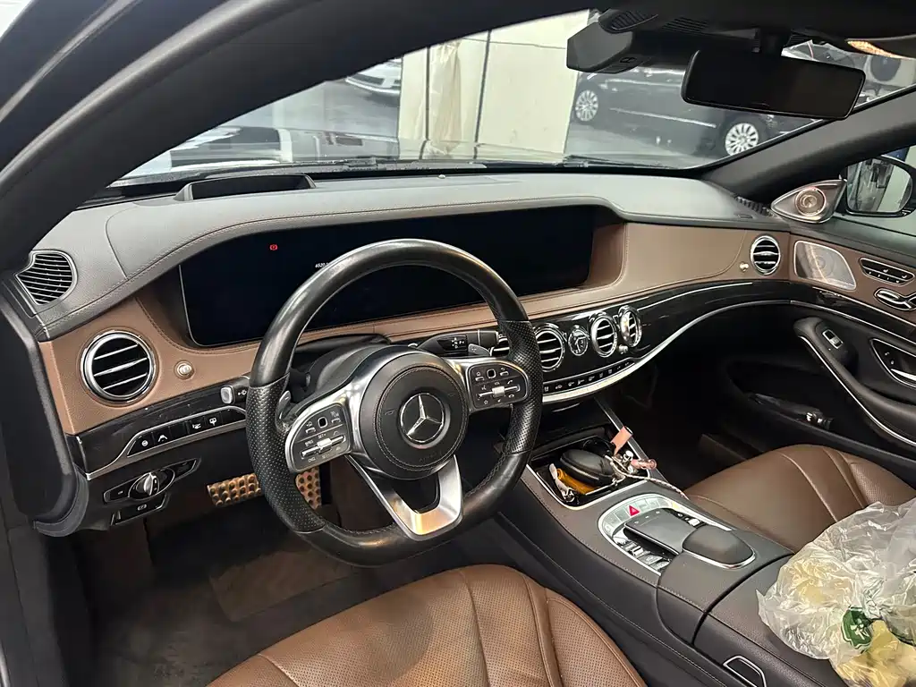 Mercedes-Benz S-Class — миниатюра 6
