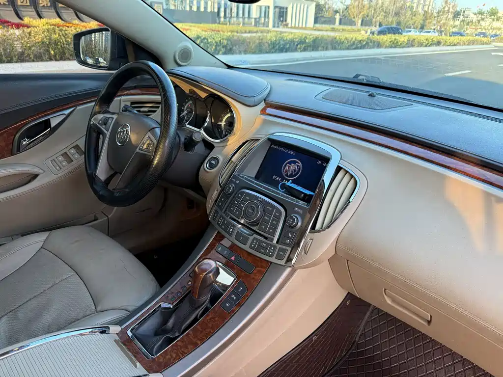 Buick LaCrosse — миниатюра 14