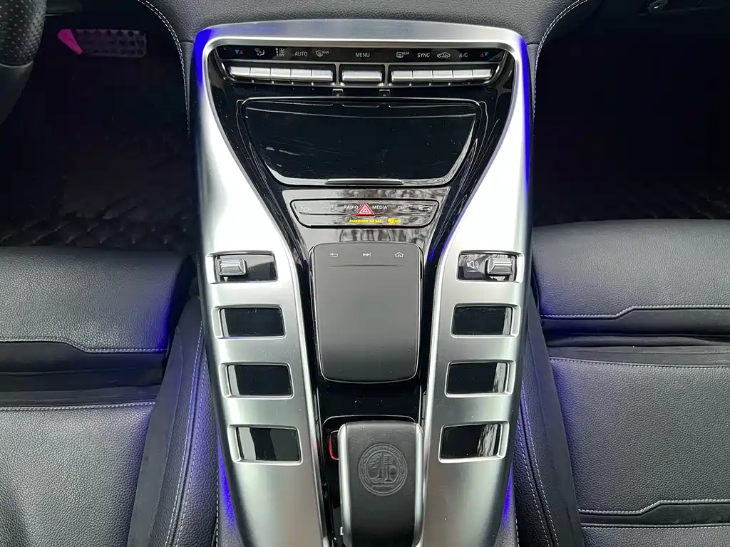 MERCEDES-BENZ AMG GT