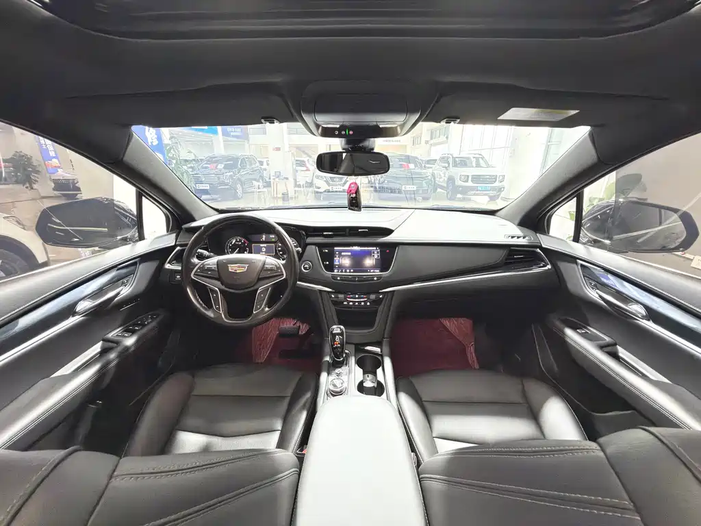 Cadillac XT5 — миниатюра 6