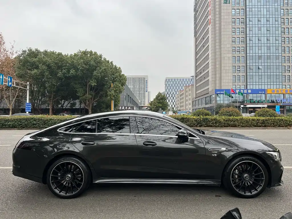 MERCEDES-BENZ AMG GT