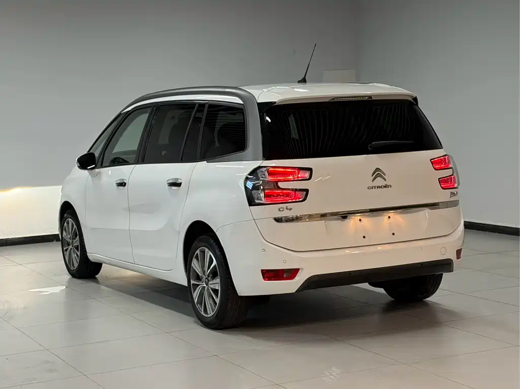 Citroen C4 Picasso 2015 Grand 1.6T Luxury 7 мест