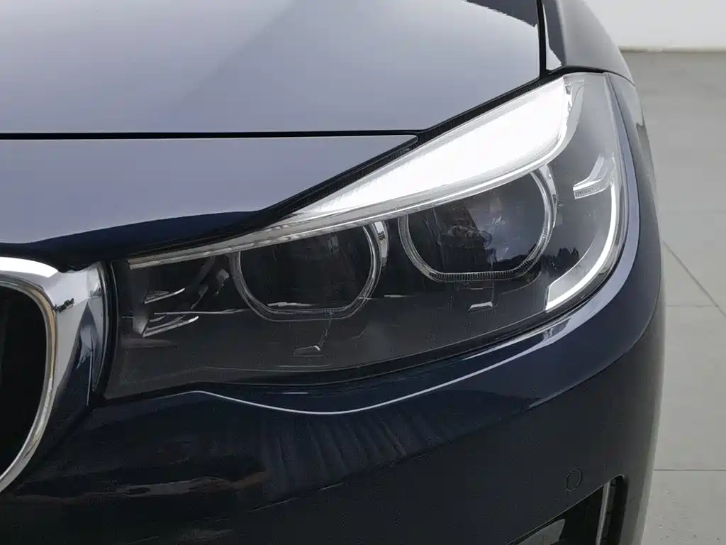 BMW 3 Series GT 3 GT 2019 320i Fashion