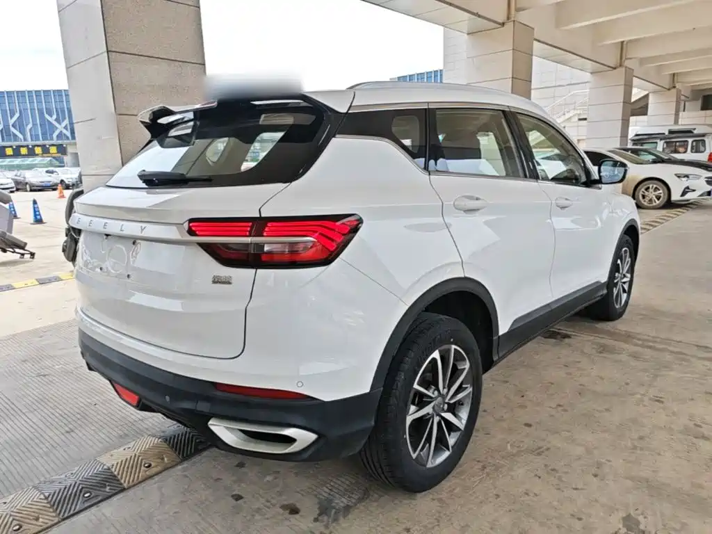 Geely Binyue — миниатюра 7