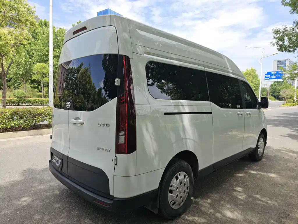 MAXUS V70 — миниатюра 7