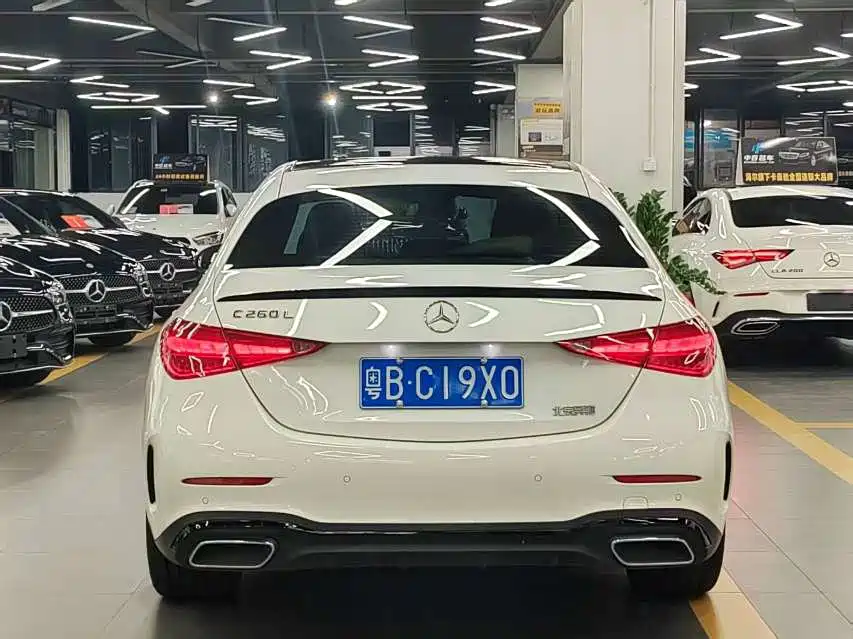 Mercedes-Benz C-Class — миниатюра 3