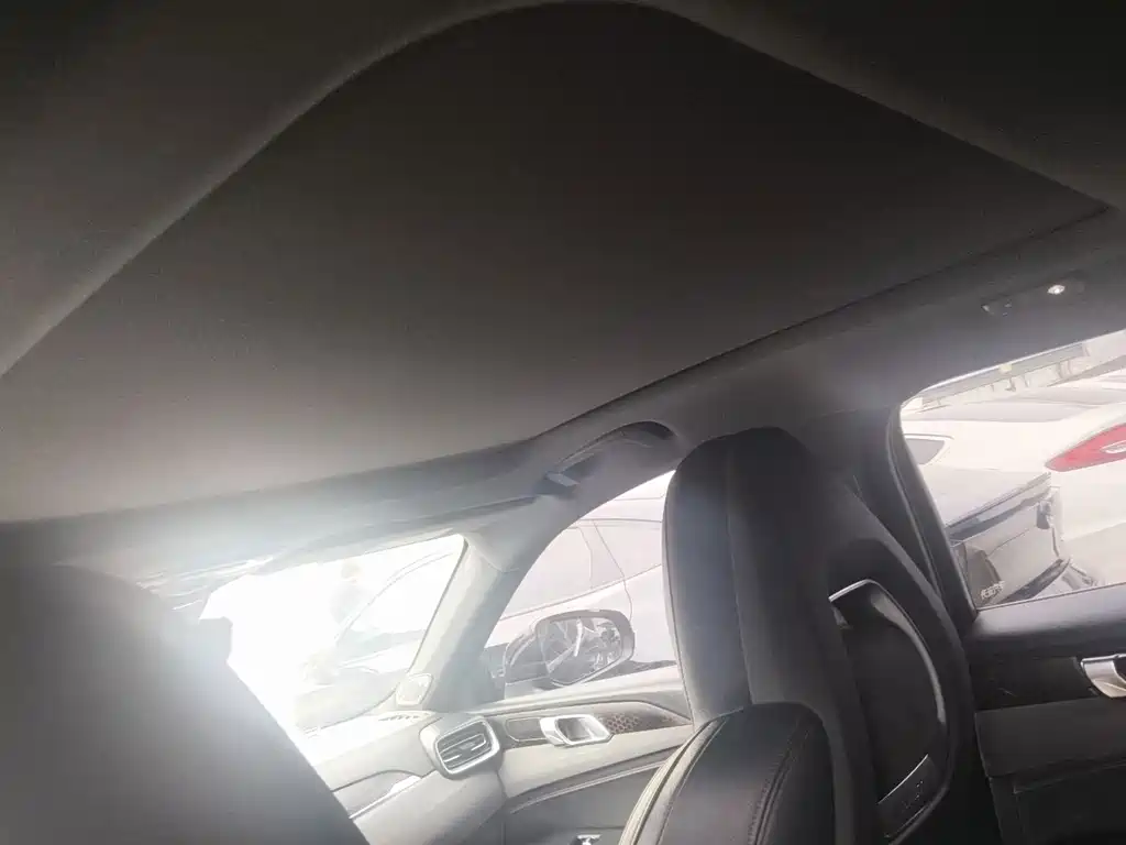 Lynk & Co 03 — миниатюра 14
