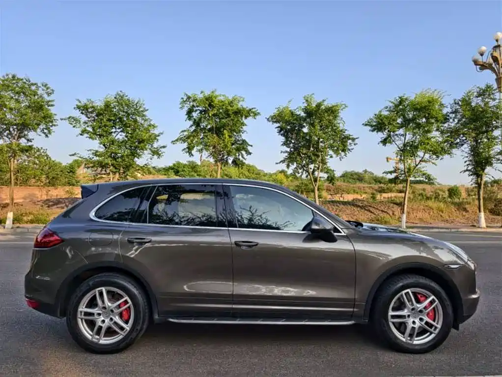 Porsche Cayenne 2011 Cayenne Turbo 4.8T