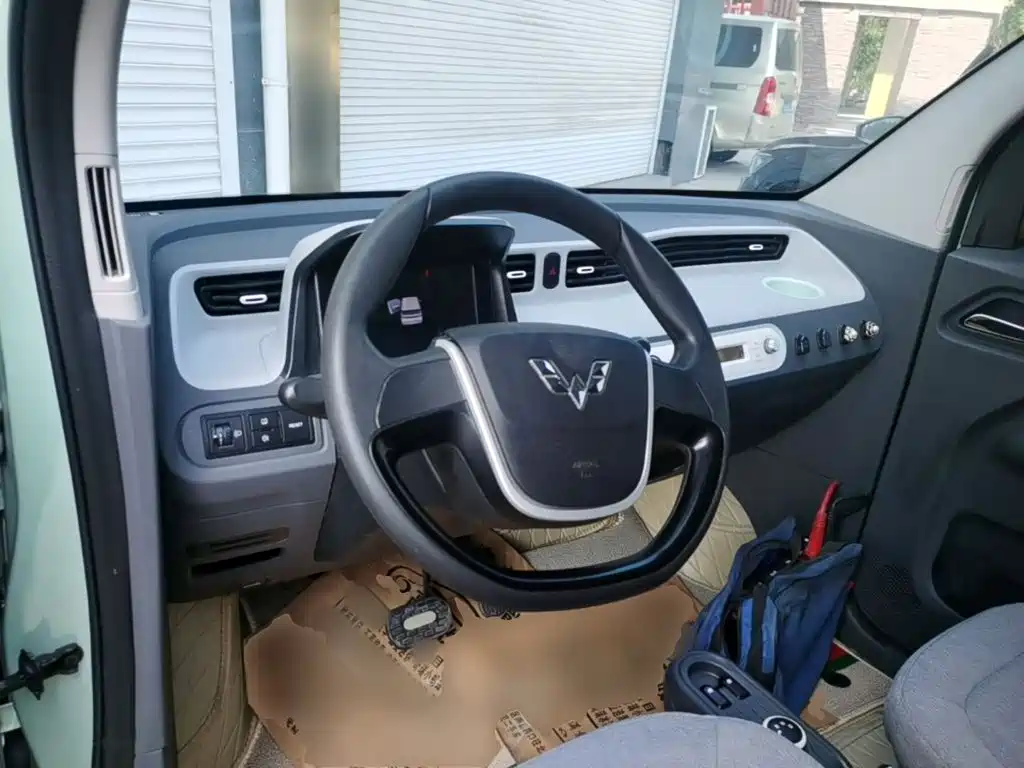Wuling MINIEV — миниатюра 11