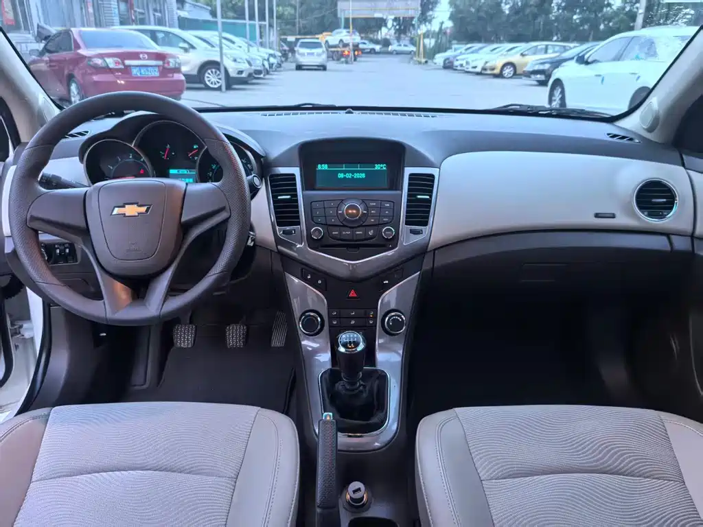 Chevrolet Cruze — миниатюра 9