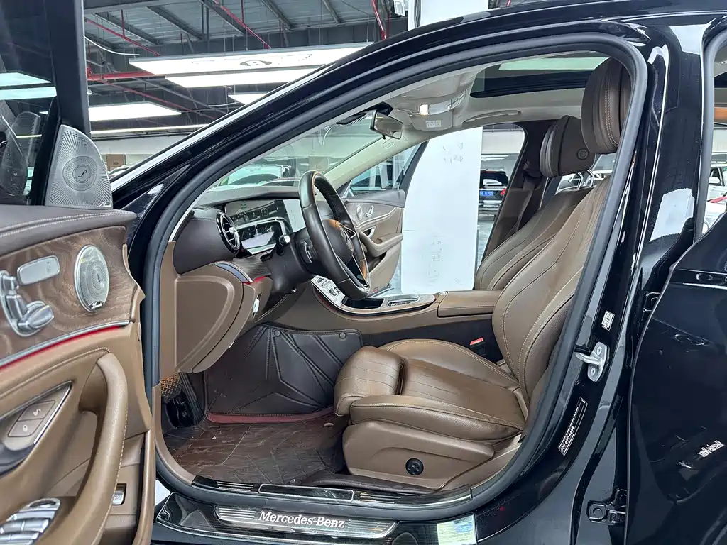 MERCEDES-BENZ E CLASS