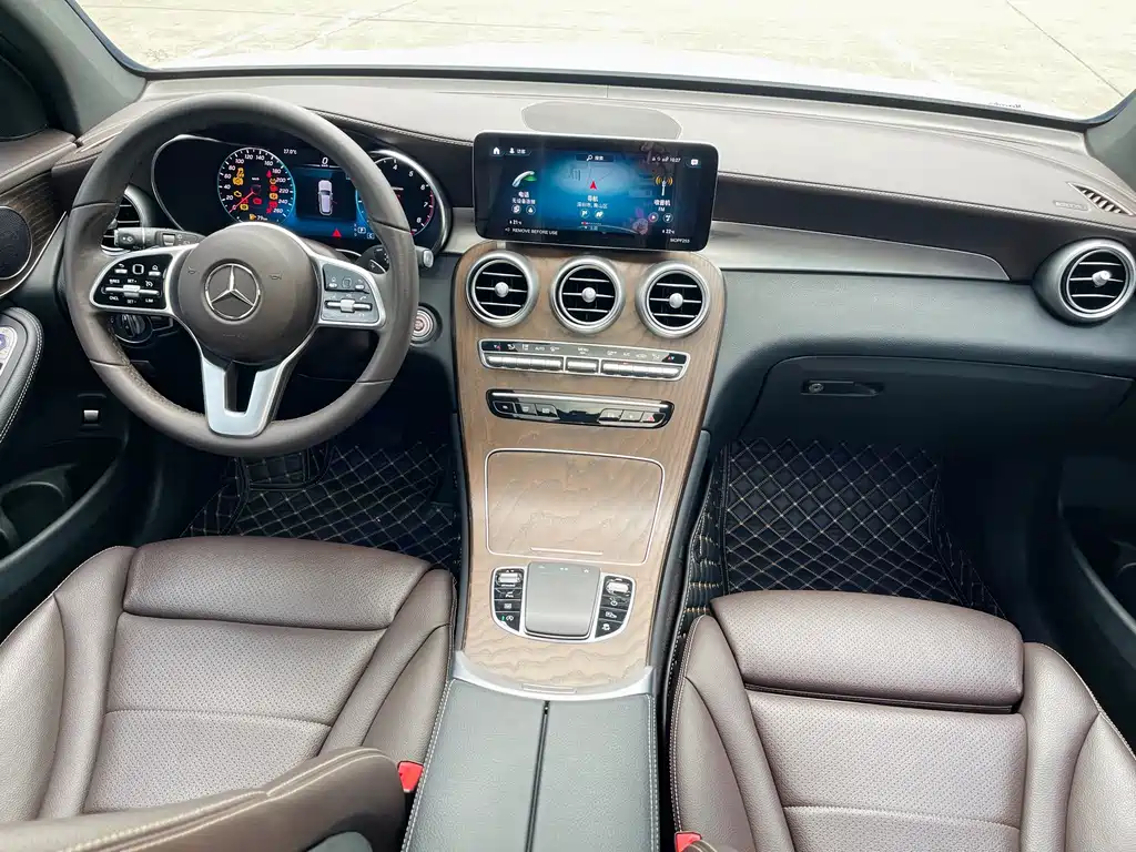 Mercedes-Benz GLC — миниатюра 14