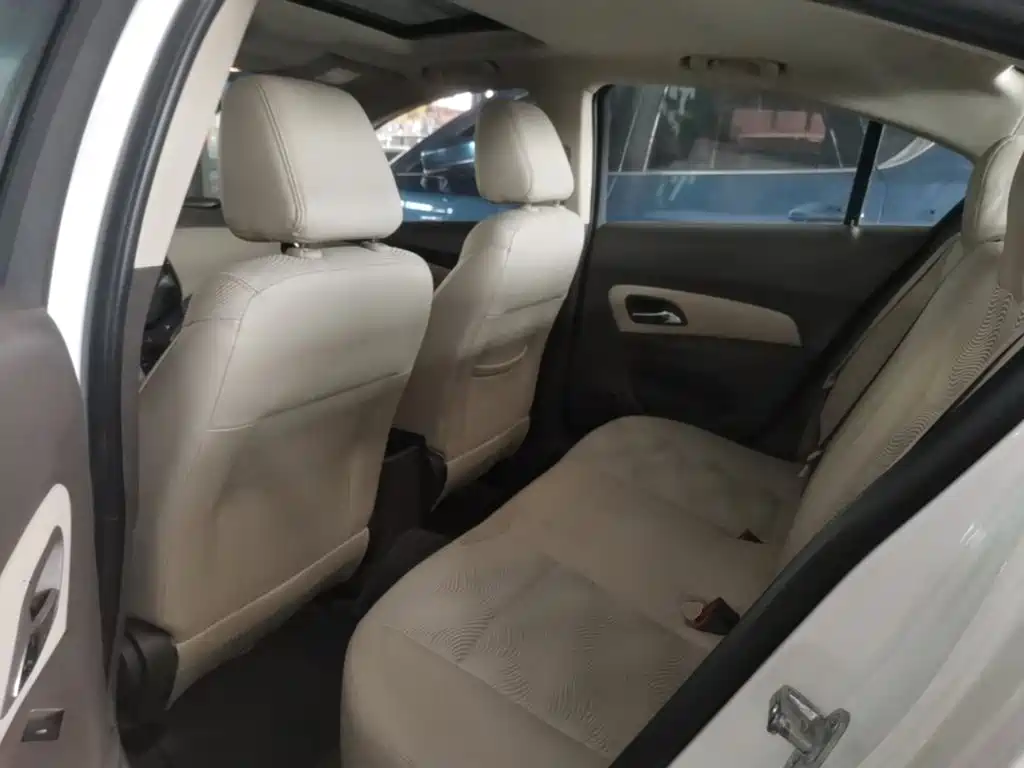 Chevrolet Cruze — миниатюра 17