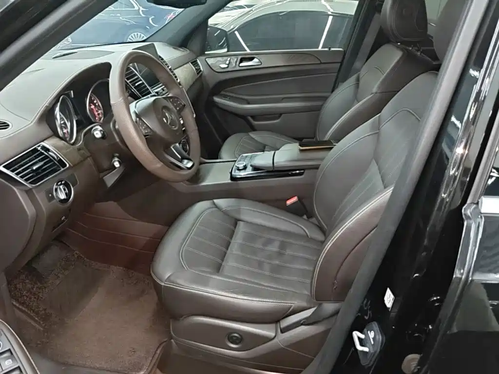 Mercedes-Benz GLE (Import) — миниатюра 15