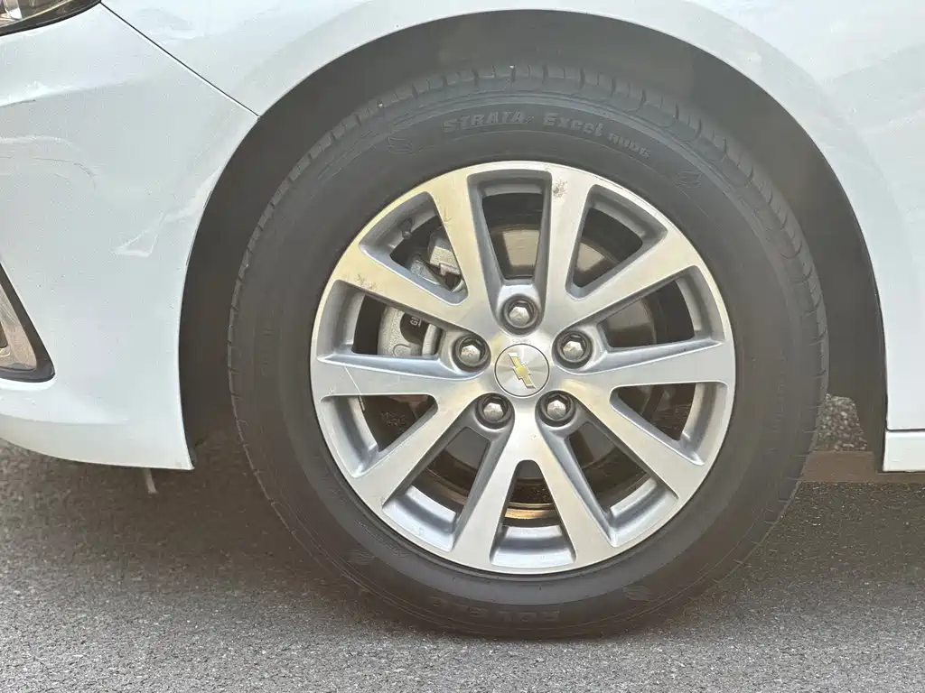 Chevrolet Malibu — миниатюра 14