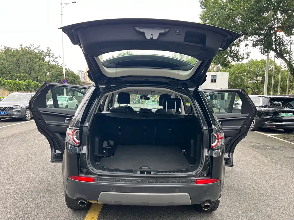 Land Rover Discovery Sport — миниатюра 33