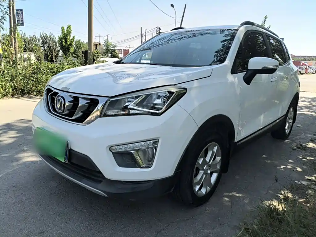 Changan CS15 — миниатюра 2