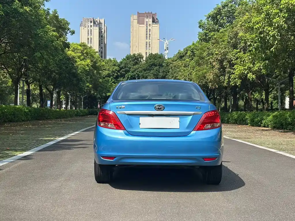 BYD e5 — миниатюра 8