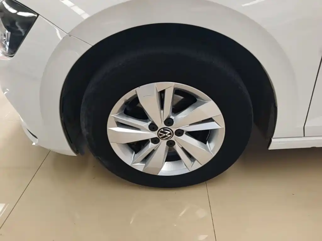 Volkswagen Polo — миниатюра 23