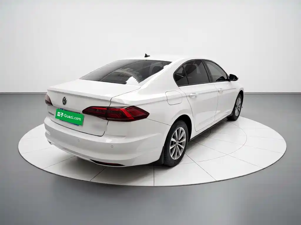 Volkswagen Bora — миниатюра 4